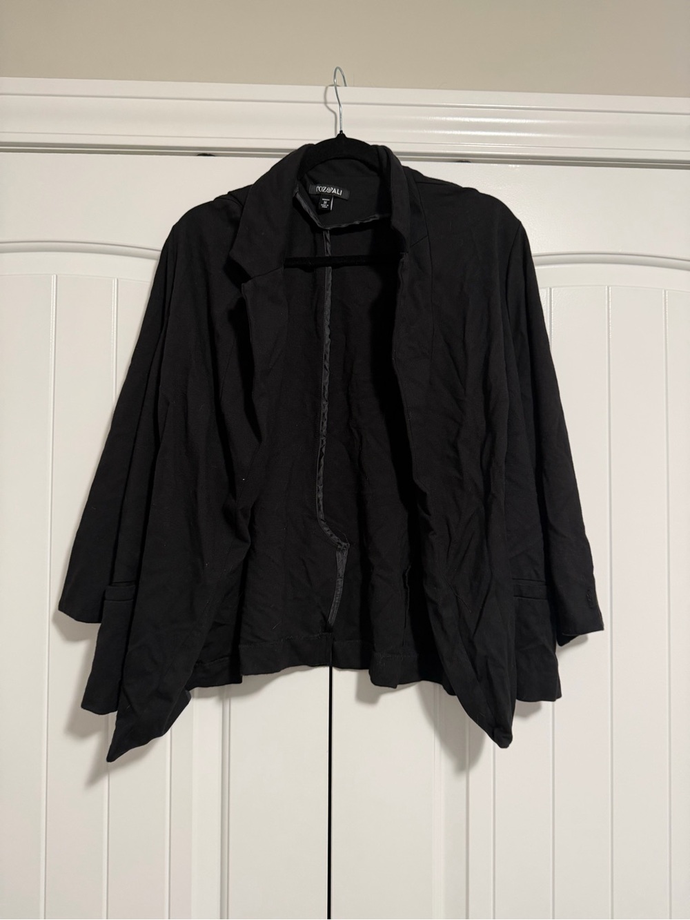 Roz and Ali Black Relaxed Open-Front Jacket